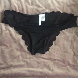 Vanilla/Beach Scalloped Black Bikini Bottoms